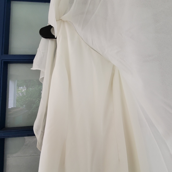 White One-Shoulder Cocktail Dress - Picture 4 of 8